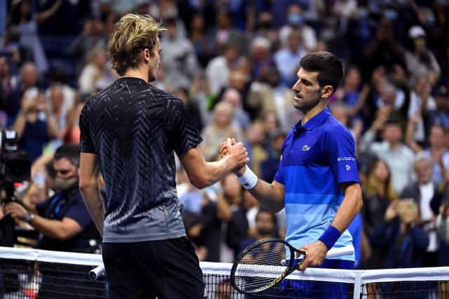 足球比赛赛程-第三次跻身总决赛半决赛 兹维列夫年内五战德约